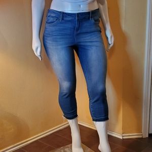 💖Host Pick💖Torrid Crop Jeans